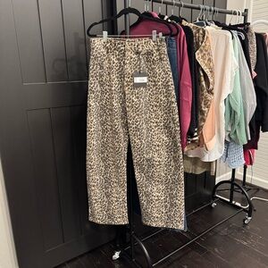 Just Black Denim JBD NWT leopard women’s barrel jeans